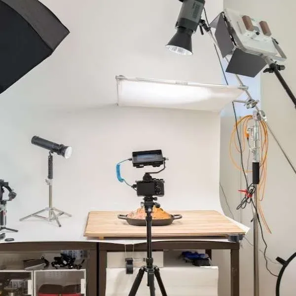Product Photography in China vs USA: Which Saves More Money? (2025 Guide)